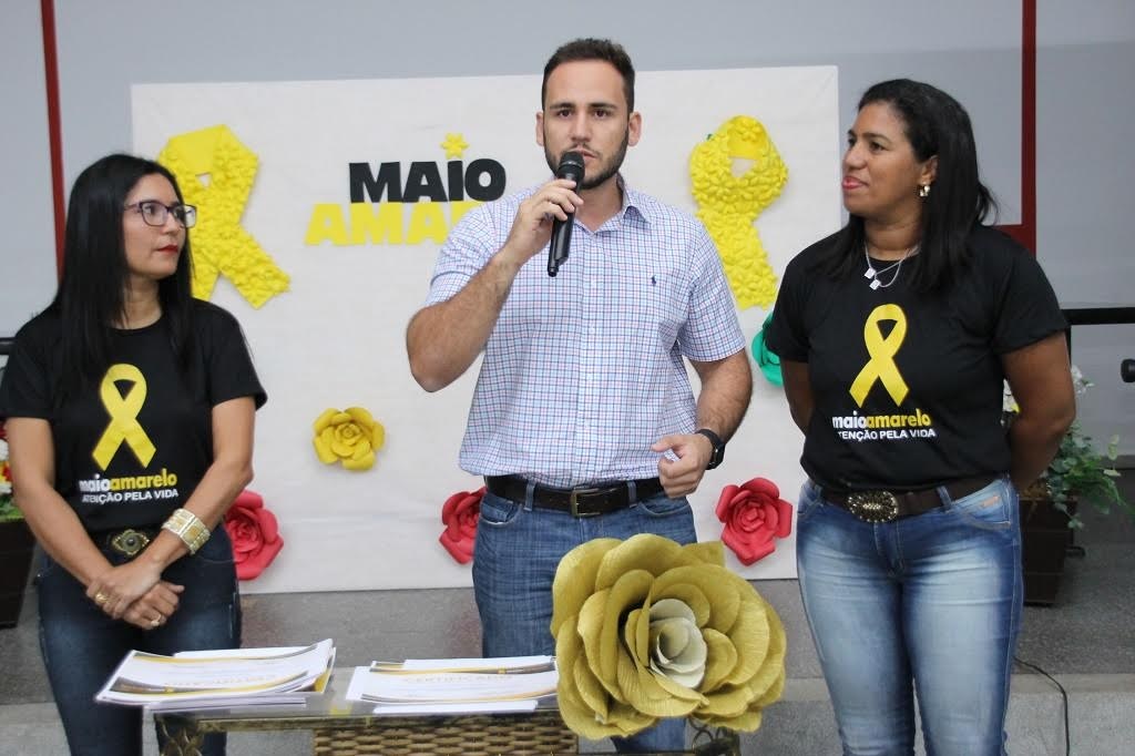 Presidente Da C Mara Recebe Certificado Do Movimento Maio Amarelo