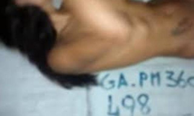 Mulheres de PMs ficam enciumadas com morena que faz sexo em UPPs