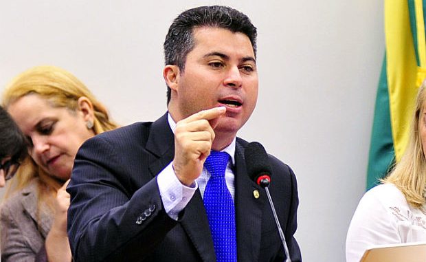 Marcos Rogério entregará relatório sobre Cunha até dia 30 de maio