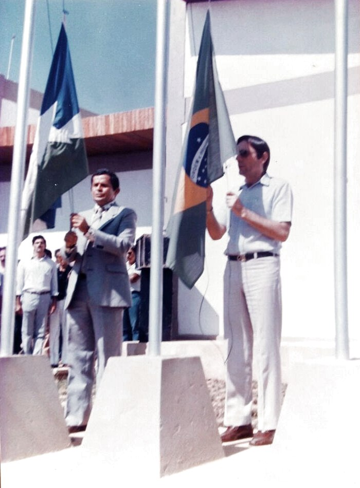 Solenidade na Câmara do Vereadores de Ji-Paraná, presidente do Legislativo Manoel Félix e o governador de Rondônia Ângelo Angelim.