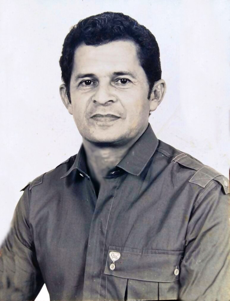 Foto Manoel Félix usada para imprimir o santinho da campanha de deputado estadual de 1986. (arquivo de Família)