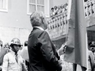 Bandeira de Rondônia hasteada pela primeira vez pelo ministro Mário David Andreazza. Foto Rosinaldo Machado