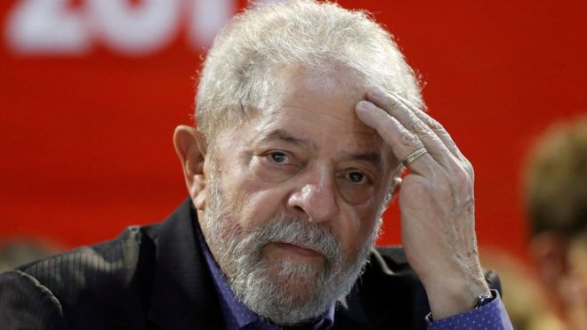 Moro pediu para que Lula se apresente voluntariamente até as 17h da sexta-feira