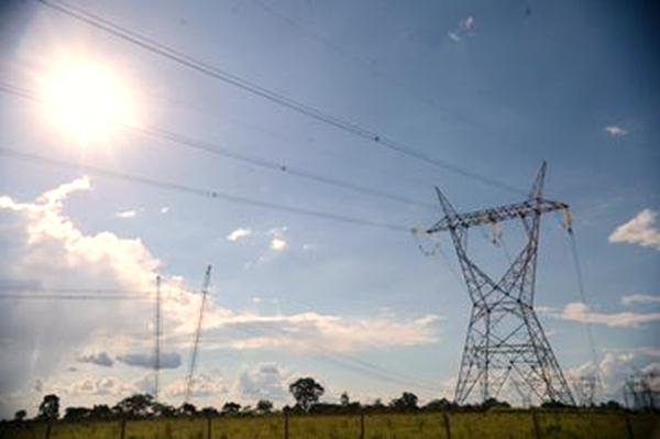 Linhas de transmissão de energia do sistema elétrico nacional (Fábio Rodrigues Pozzebom/Agência Brasil) - ABR