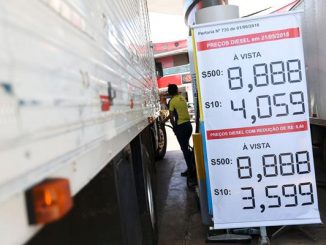 Postos do DF começam a ajustar os preços do diesel com a redução de R$ 0,46./Marcelo Camargo/Agência Brasil