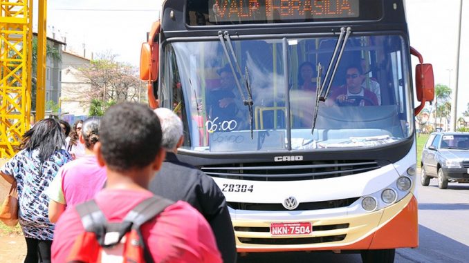 otorista de ônibus de linha do Entorno de Brasilia: legislação atual não garante que esses profissionais tenham a proteção definida pelo Estatuto dos Motoristas, de 2015