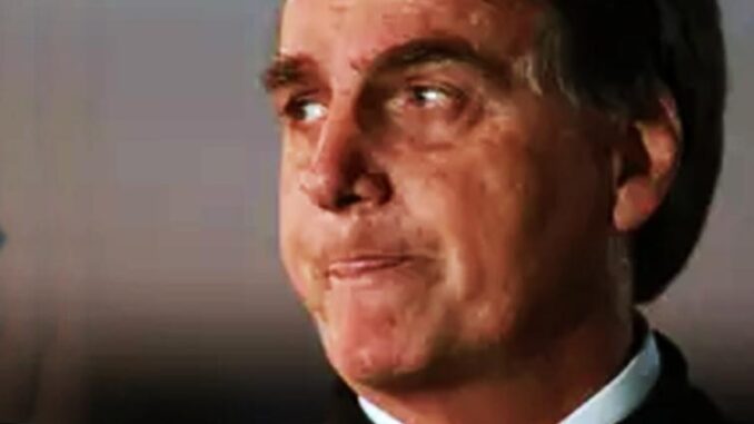 "Vai ter mais", diz Bolsonaro sobre ação da PF no Rio