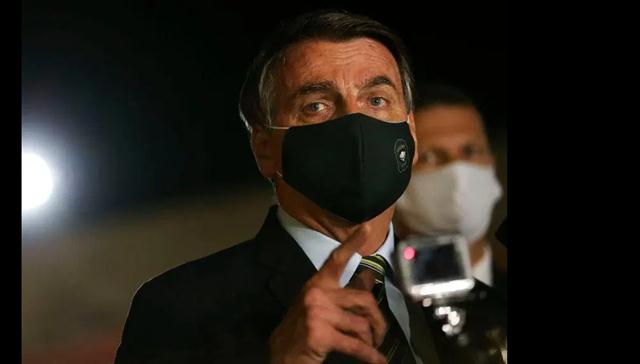 Bolsonaro diz que fez “chapa do pulmão” e fará exame para o novo coronavírus