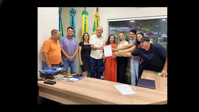 Assinada ordem de serviço para construir uma escola inovadora em Rondônia