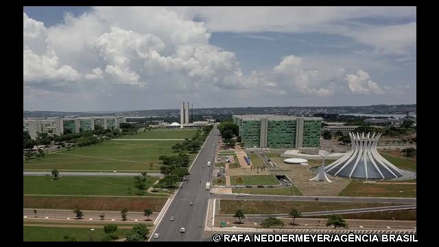 praca dos tres poderes "ENEM" dos concursos - veja os órgãos federais participantes