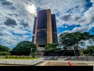 Taxa Selic sobe para maior nível em 19 anos