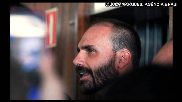 Eduado bolsonaro contas bloqueadas Moraes determina bloqueio de bens e contas de Eduardo Bolsonaro