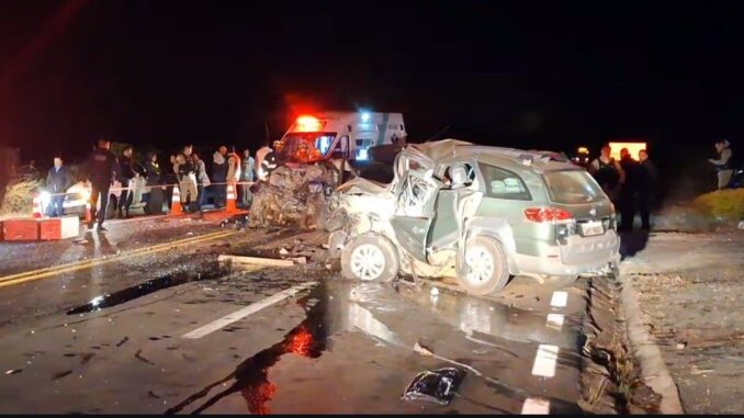 guaxupe 01 Oito mortos e dois feridos em triplo acidente em Minas Gerais