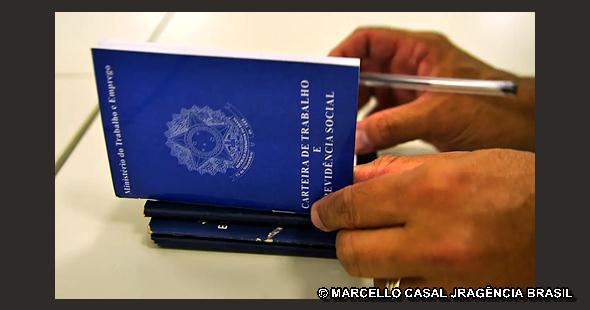 desemprego em agosto Brasil cria mais de 147 mil empregos com carteira assinada em agosto