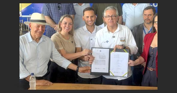 Em Ji-Paraná, Governo Lula anuncia maternidade e novos investimentos em saúde com apoio de Cláudia de Jesus